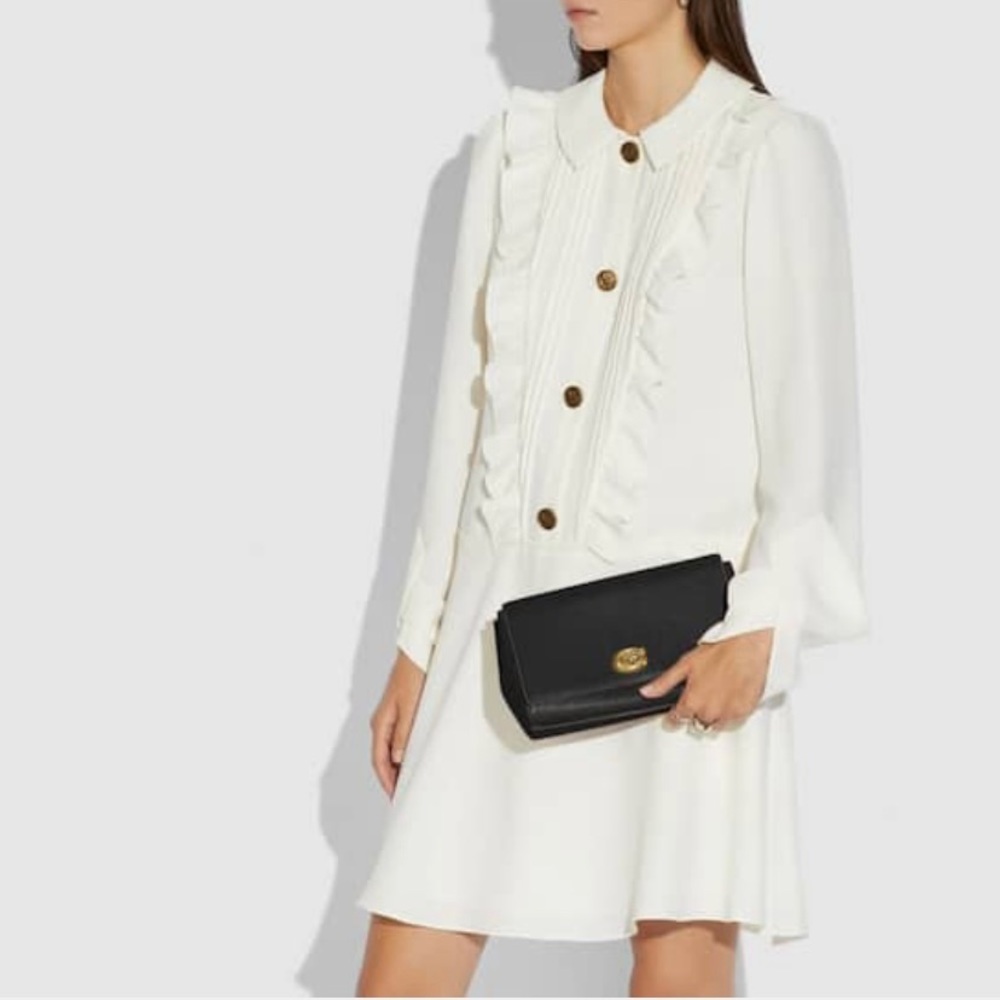 AUTHENTIC Coach small Alexa Clutch/Shoulder bag